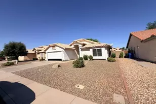 2560 S Vineyard St, Mesa, AZ 85210 - Photo 1