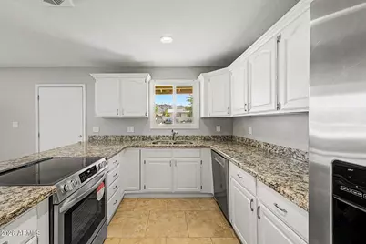808 E Desert Drive N, Phoenix, AZ 85042 - Photo 1