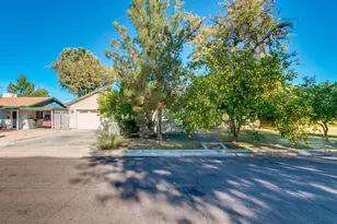 526 E Flynn, Phoenix, AZ 85012 - Photo 1
