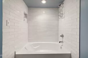 21 E 6th St, Tempe, AZ 85281 - Photo 18