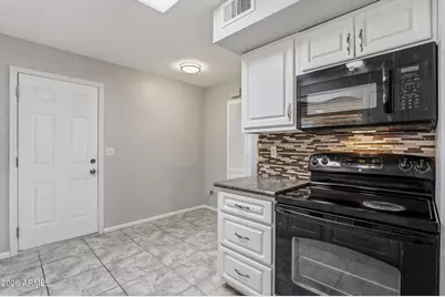 10847 N 108th Drive, Sun City, AZ 85351 - Photo 6
