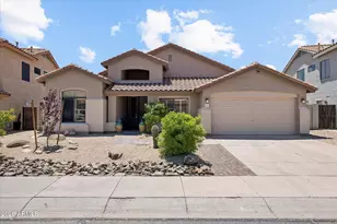 4511 E Swilling Rd, Phoenix, AZ 85050 - Photo 1