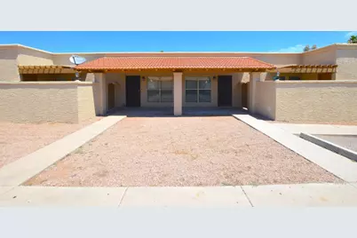785 N Arrowhead Drive #Apt 2, Chandler, AZ 85224 - Photo 1