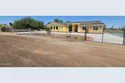 6824 W Illini Street, Phoenix, AZ 85043 - Photo 1
