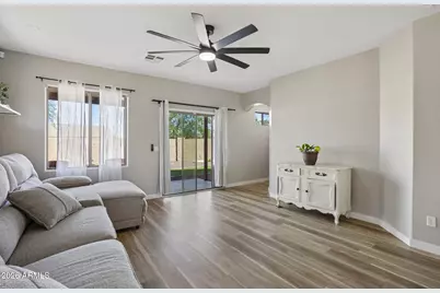 8931 W Saint John Road, Peoria, AZ 85382 - Photo 10