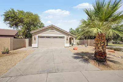 1046 N San Benito Drive, Gilbert, AZ 85234 - Photo 1