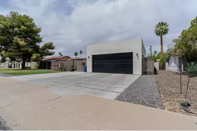 2220 E Weldon Avenue, Phoenix, AZ 85016 - Photo 1