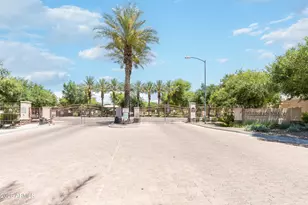 7264 W Cactus Wren Dr, Glendale, AZ 85303 - Photo 1