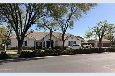 63 N La Arboleta Drive, Gilbert, AZ 85234 - Photo 1