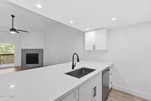 2515 N 52nd St, Phoenix, AZ 85008 - Photo 1