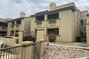 1880 E Morten Ave, Phoenix, AZ 85020 - Photo 1