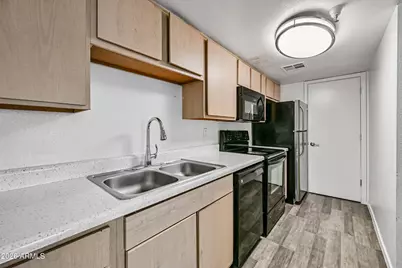 3065 N 67th Avenue #120, Phoenix, AZ 85033 - Photo 1