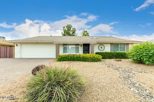 19802 N Concho Cir, Sun City, AZ 85373 - Photo 1