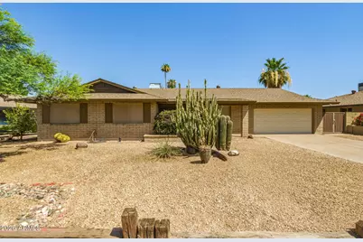 4826 W Royal Palm Road, Glendale, AZ 85302 - Photo 1