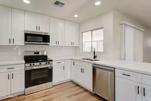 5619 W Hartford Ave, Glendale, AZ 85308 - Photo 1