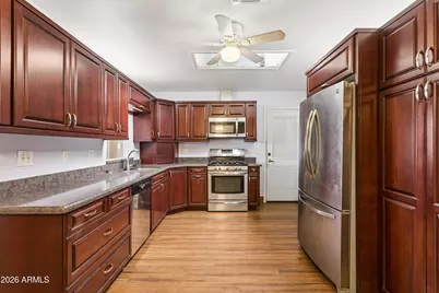 1902 W Kerry Lane, Phoenix, AZ 85027 - Photo 4