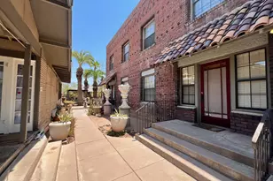 902 E Palm Ln, Phoenix, AZ 85006 - Photo 1