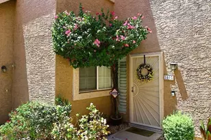 1633 E Lakeside Dr, Gilbert, AZ 85234 - Photo 1