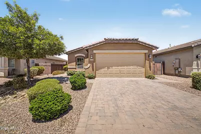 1360 W Joshua Tree Avenue, San Tan Valley, AZ 85140 - Photo 1