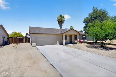 690 E Osage Avenue, Apache Junction, AZ 85119 - Photo 1
