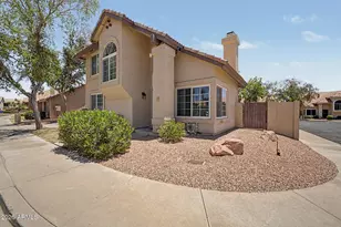 3825 E Gail Dr, Phoenix, AZ 85044 - Photo 2