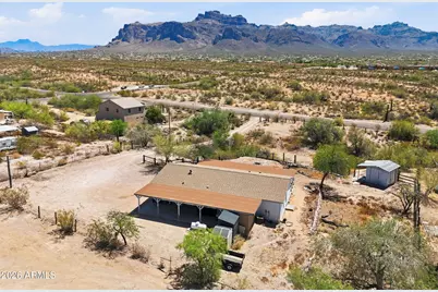 944 S Goldfield Road, Apache Junction, AZ 85119 - Photo 1
