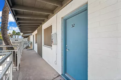 3025 N 32nd Street #32, Phoenix, AZ 85018 - Photo 1