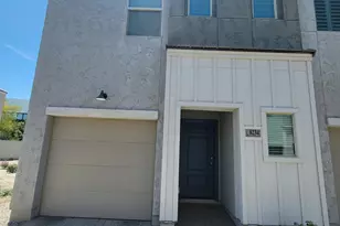 8234 N 22nd Dr, Phoenix, AZ 85021 - Photo 1