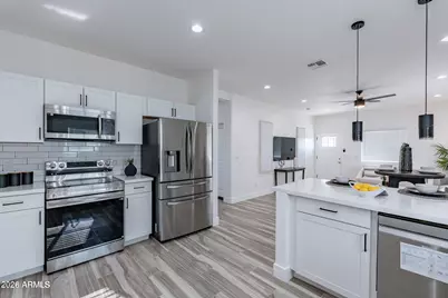 4815 S 28th Street #2, Phoenix, AZ 85040 - Photo 1
