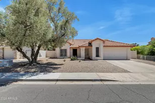 9865 S 44th St, Phoenix, AZ 85044 - Photo 1