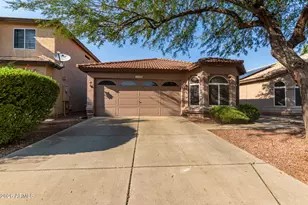 3220 E Kerry Ln, Phoenix, AZ 85050 - Photo 1
