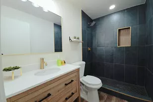 5923 W Fairmount Ave, Phoenix, AZ 85033 - Photo 18