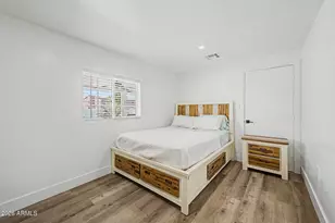 13050 N 17th Ave, Phoenix, AZ 85029 - Photo 16