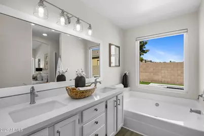18809 N 43rd Place, Phoenix, AZ 85050 - Photo 36