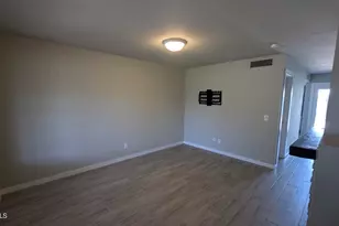 860 N McQueen Rd, Chandler, AZ 85225 - Photo 1