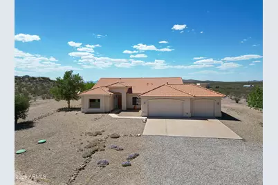 1460 N Clanton Avenue, Sierra Vista, AZ 85635 - Photo 1