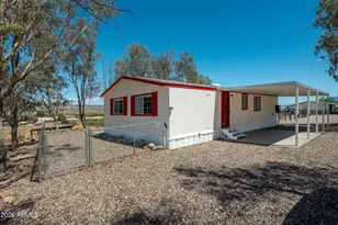 565 S 3rd St, Camp Verde, AZ 86322 - Photo 1