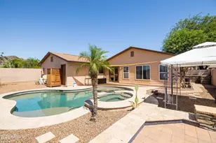 1025 E Cheryl Dr, Phoenix, AZ 85020 - Photo 1
