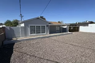 502 E Cody Dr, Phoenix, AZ 85040 - Photo 1