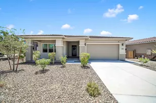 13321 W Dale Ln, Peoria, AZ 85383 - Photo 2