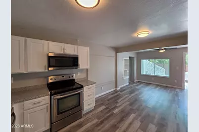 2336 N 11th Street #B, Phoenix, AZ 85006 - Photo 1