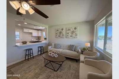 209 E Jones Avenue, Phoenix, AZ 85040 - Photo 1