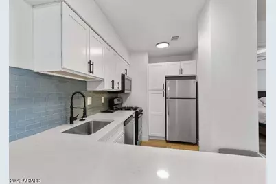 302 E Monte Vista Road #B1, Phoenix, AZ 85004 - Photo 2