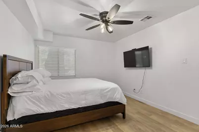302 E Monte Vista Road #B1, Phoenix, AZ 85004 - Photo 10