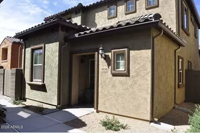 3939 E Cat Balue Drive, Phoenix, AZ 85050 - Photo 1