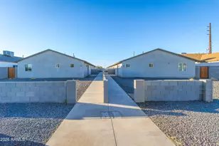 1728 E Wood St, Phoenix, AZ 85040 - Photo 1