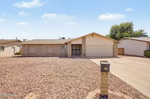 3753 W Dalphin Rd, Phoenix, AZ 85051 - Photo 1