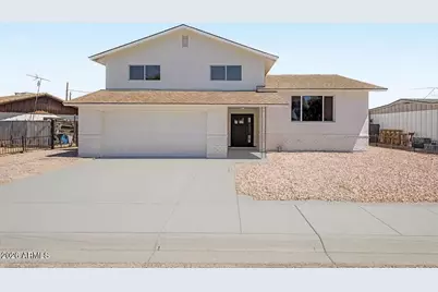 4016 W Solano Drive S, Phoenix, AZ 85019 - Photo 1