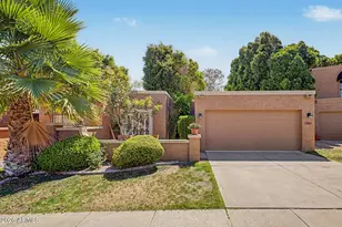 10640 North 11th St, Phoenix, AZ 85020 - Photo 1