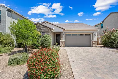 884 E Ladbroke Way, Gilbert, AZ 85297 - Photo 1